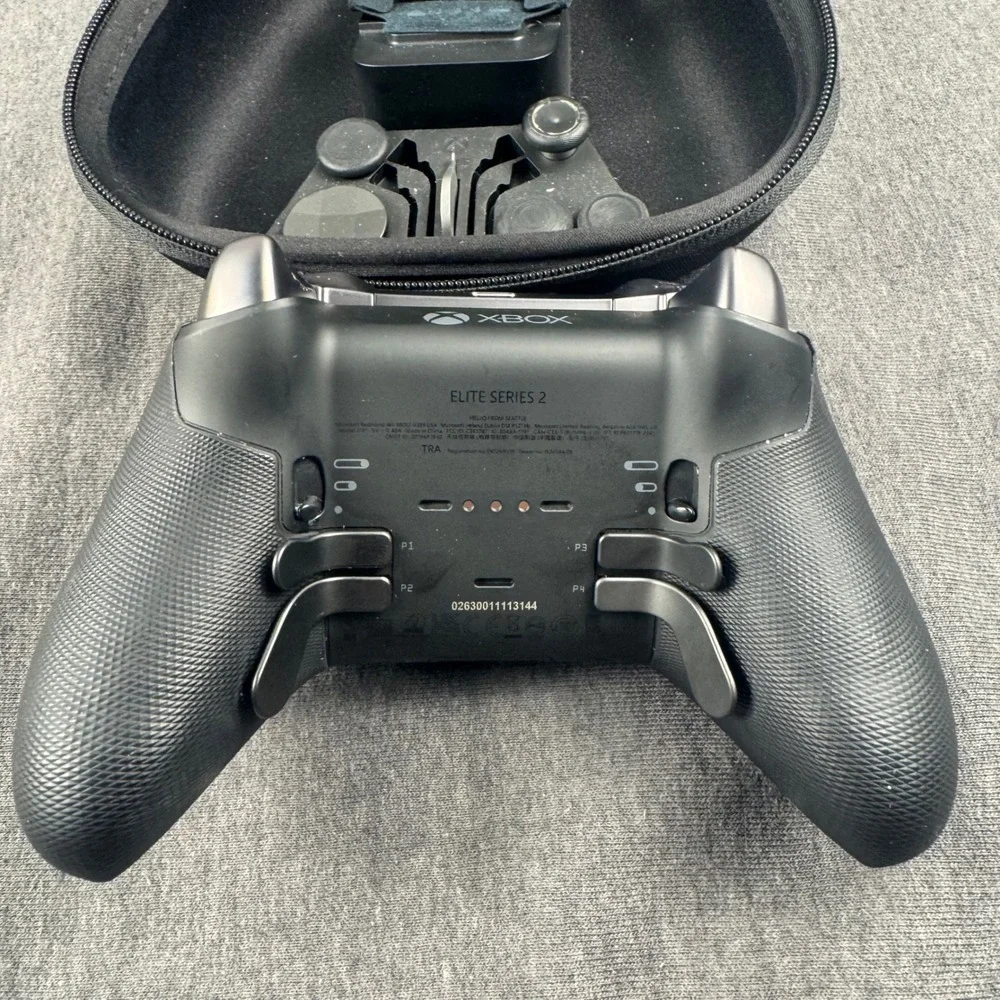 Microsoft Xbox Elite Series 2 Wireless Controller Black Model 1797 w/ Case‎ Dock